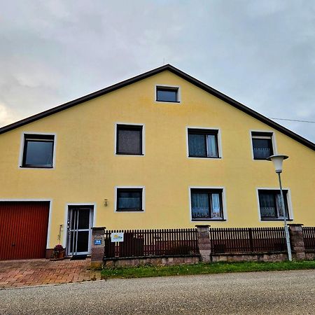 Apartment Moni In Lutzmannsburg, 1 Km Von Der Sonnentherme Entfernt - Apartment Mit 3 Schlafzimmern Ngoại thất bức ảnh